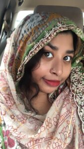 Big ass indian girl exposing her desi gaand