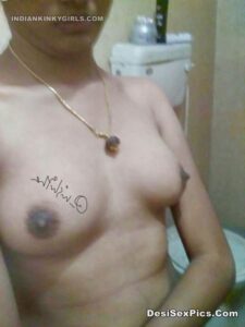 Pretty mallu girl nude and blowjob photos 011