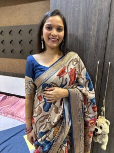 Ambitious desi wife satisfy her boss on business trip