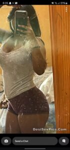Curvaceous indian nude girl selfies from kerala 002