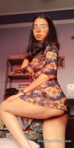Cute nri teen nude reveals her incredible body 001