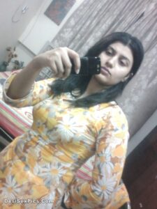 Desi village girl nude selfies from bihar 002