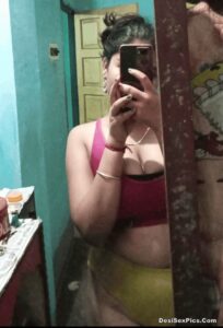 Horny village girl with big boobs nude desi selfies 003
