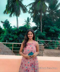 Sweet indian teen girl nude selfies stunning body 001