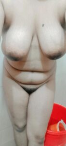 19 year old desi girl with massive boobs nude 003
