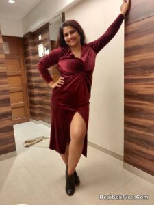 Chubby married indian young wife nude photos