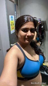 Chubby married indian young wife nude photos 007