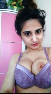 Hot pakistani girl tits revealing topless photos 001