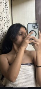 Naughty indian teenage girls pussy photos 003