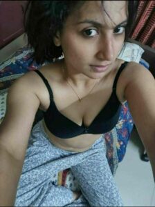 Sexy kanpur desi girl nude pics 005