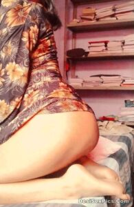 Sexy nri girl naked pictures from her snapchat 002