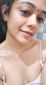 Amateur tamil girl nude with tiny tits 004