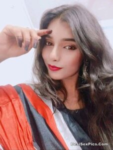 Beautiful desi village girl naked selfie