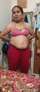 Desi housewife naked at home leaked photos 001