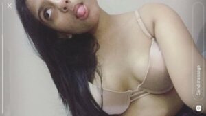 Naughty kerala girl topless boobs pictures 001