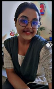 Cute looking desi girl nude with chubby body