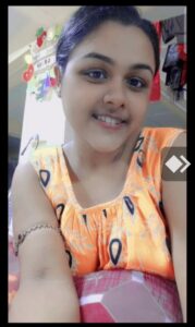 Cute looking desi girl nude with chubby body 002