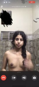 Cutest desi teen nude snapchat selfies 009