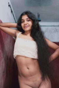 Desi cute teen nude with great body 004