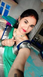 Horny tamil aunty nude and xxx photos